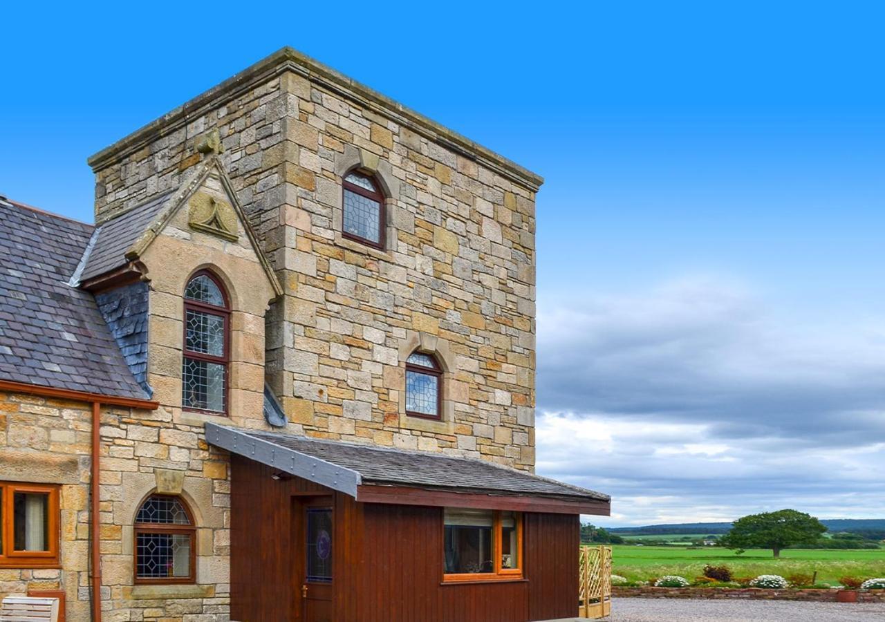 The Tower, Moray Firth Holiday Home Kinloss 外观 照片