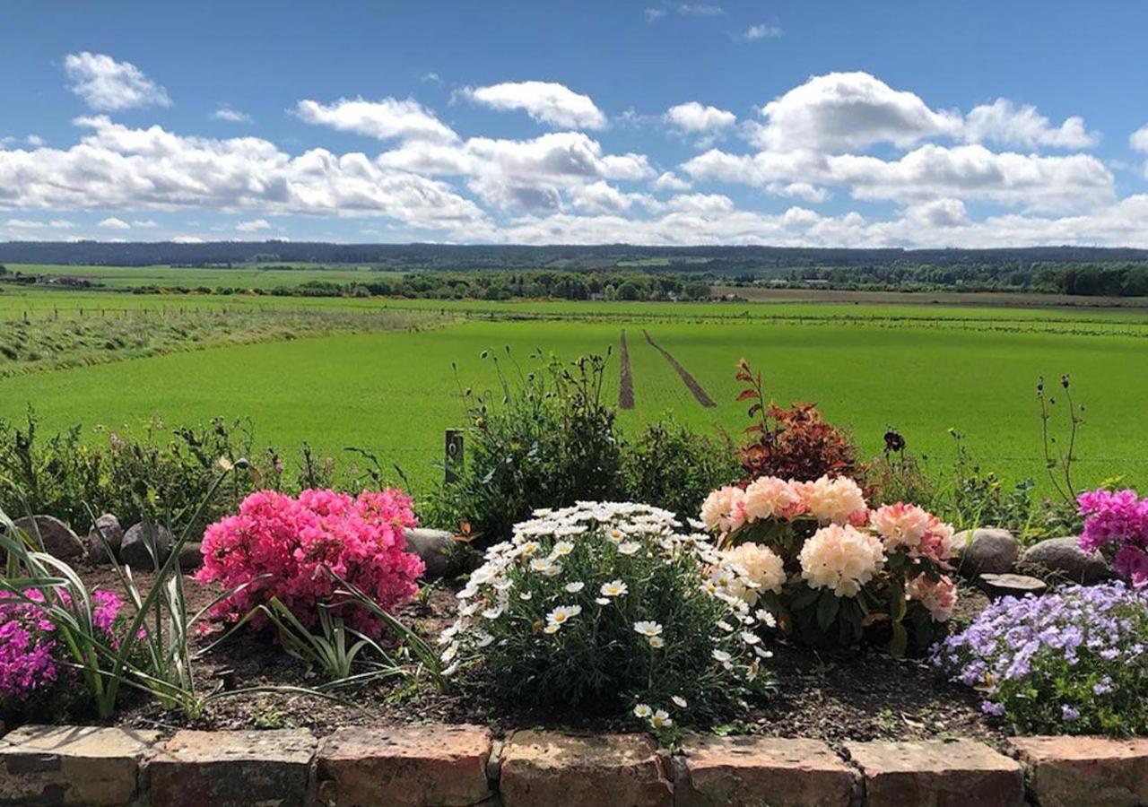 The Tower, Moray Firth Holiday Home Kinloss 外观 照片