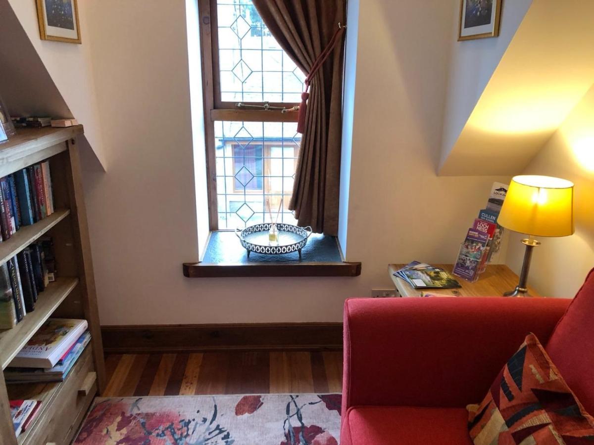 The Tower, Moray Firth Holiday Home Kinloss 外观 照片